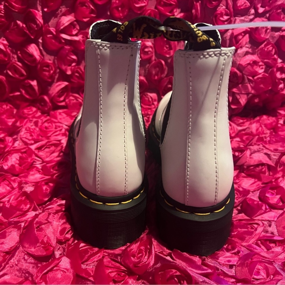DR. MARTENS 2976 Quad Platform Womens White Chelsea Boots - Picture 5 of 10